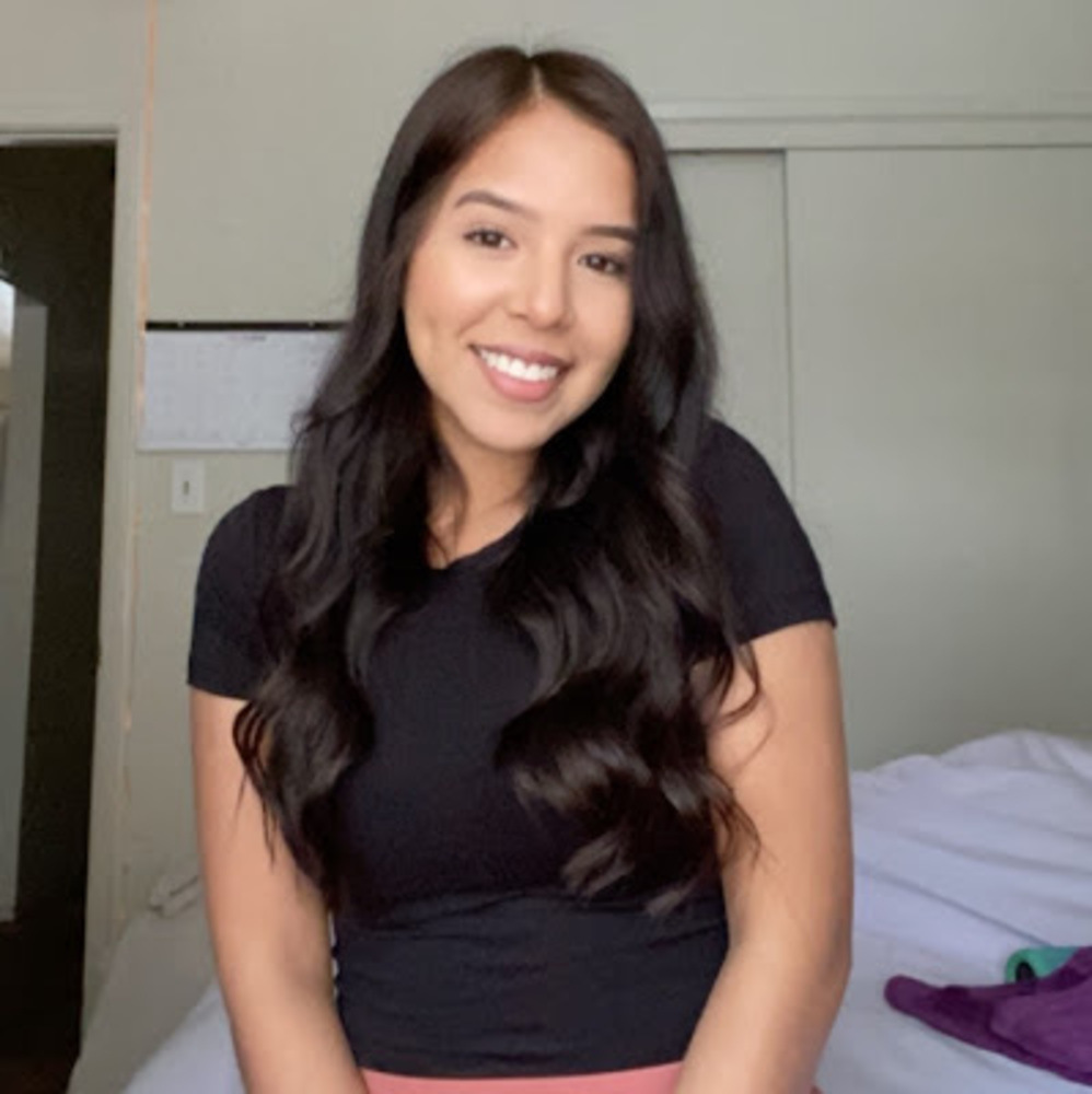 Meet your Posher, Ely